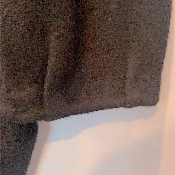 Sweater - Picture 5 of 5